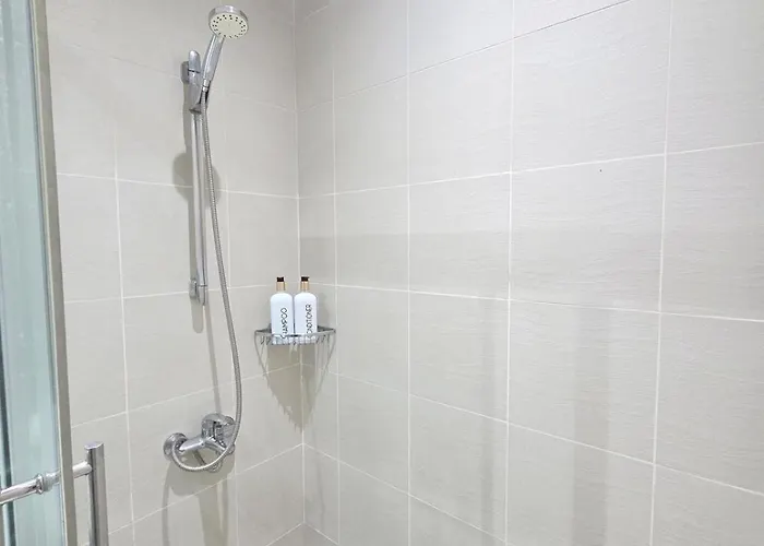 New! Modern Chic 2br With Fast Wifi Apartment Manila