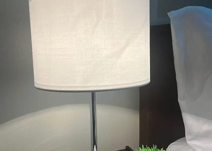 New! Modern Chic 2br With Fast Wifi * Manila