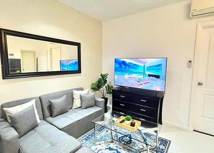 New! Modern Chic 2br With Fast Wifi Apartment