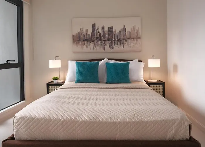 New! Modern Chic 2br With Fast Wifi Apartment