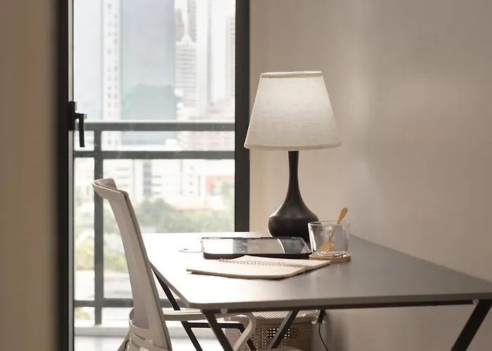 Apartment New! Modern Chic 2br With Fast Wifi Manila