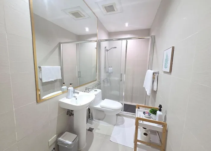 New! Modern Chic 2br With Fast Wifi * Manila